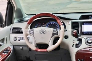 Xe Toyota Sienna Limited 3.5 2015